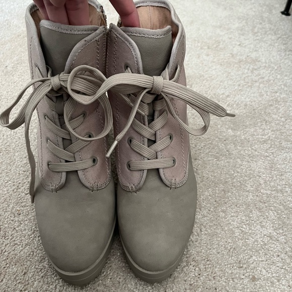 Boots - Picture 2 of 2